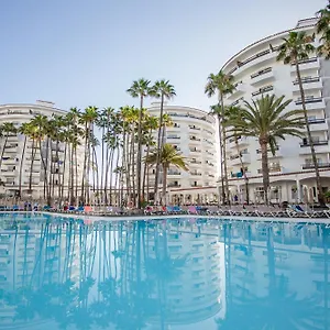 Servatur Waikiki Hotel
